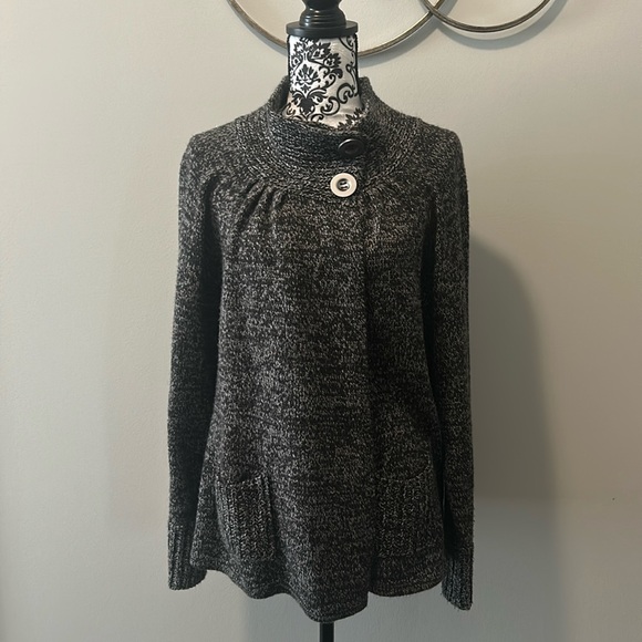 NWOT. Faux turtleneck long sleeve sweater in black and white heathered pattern. - Picture 1 of 11